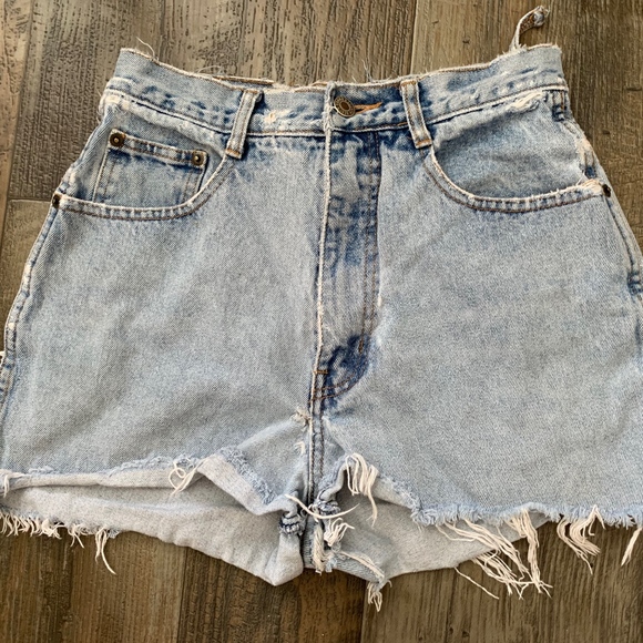 high waist tattered shorts